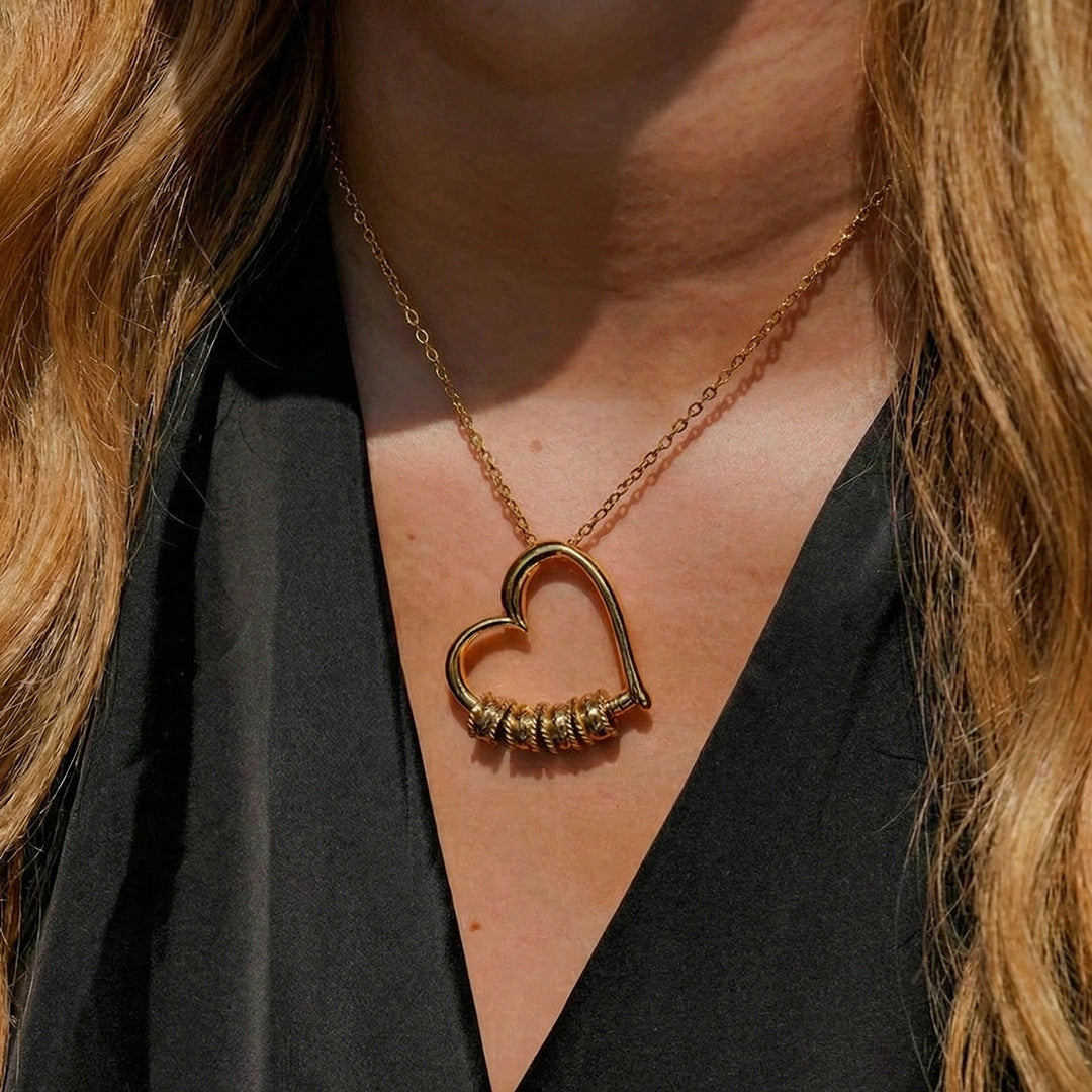 “Para Mi Esposa” Collar Corazón con un Nombre en Cada Cuenta